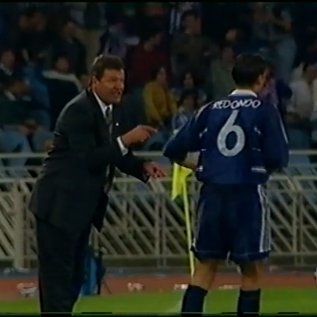 Camiseta usada (Match Worn) por el príncipe redondo en el partido real sociedad real Madrid temporada 1998/1999 4