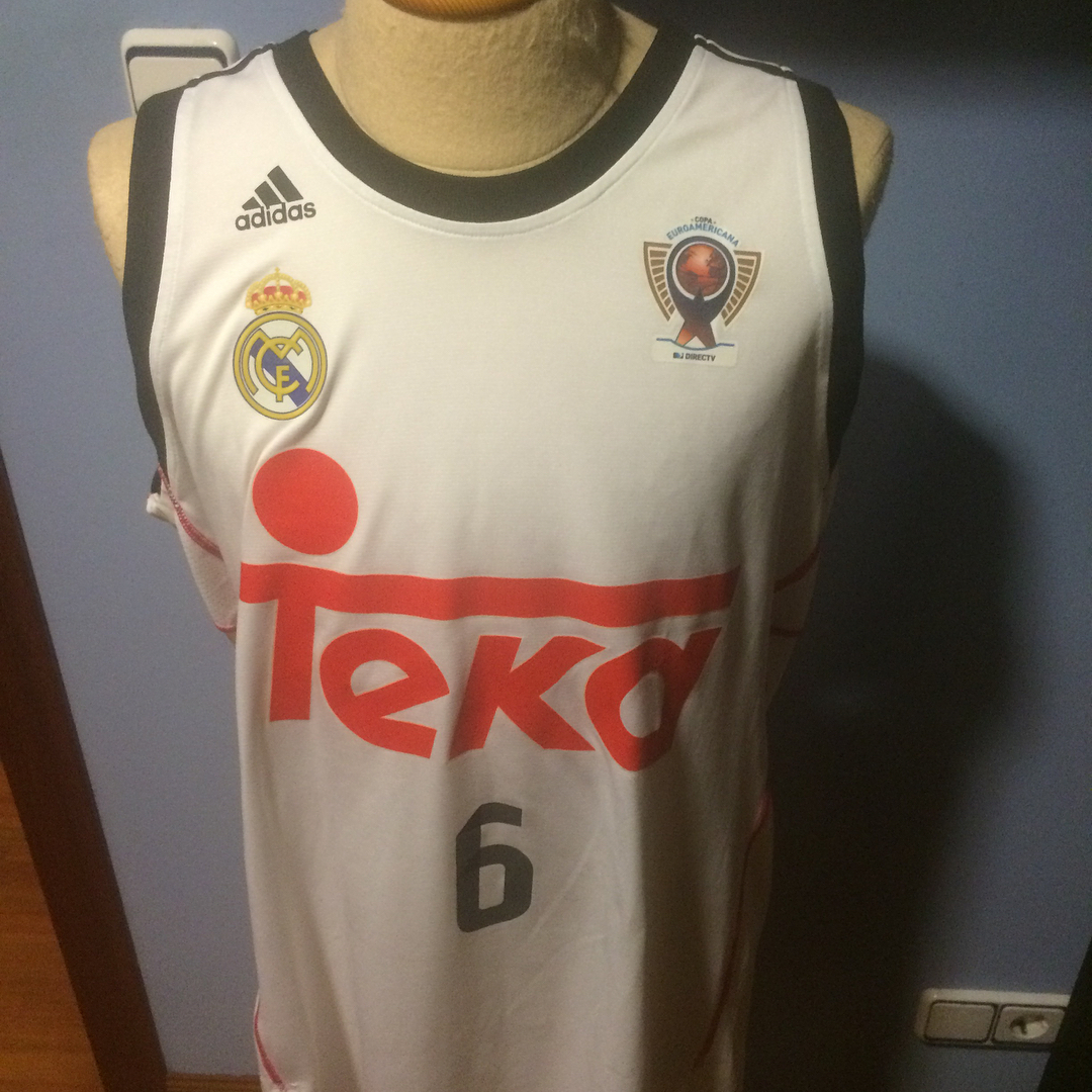 Camiseta Match worn del Chapu Nocioni utilizada en la copa euroamericana,contra Cangrejeros de Santurce y Guerreros d...