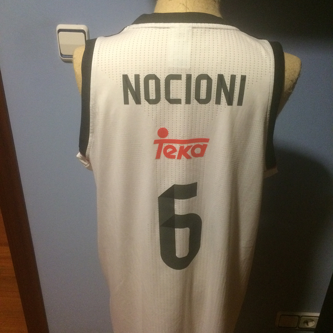 Camiseta Match worn del Chapu Nocioni utilizada en la copa euroamericana,contra Cangrejeros de Santurce y Guerreros d... 2