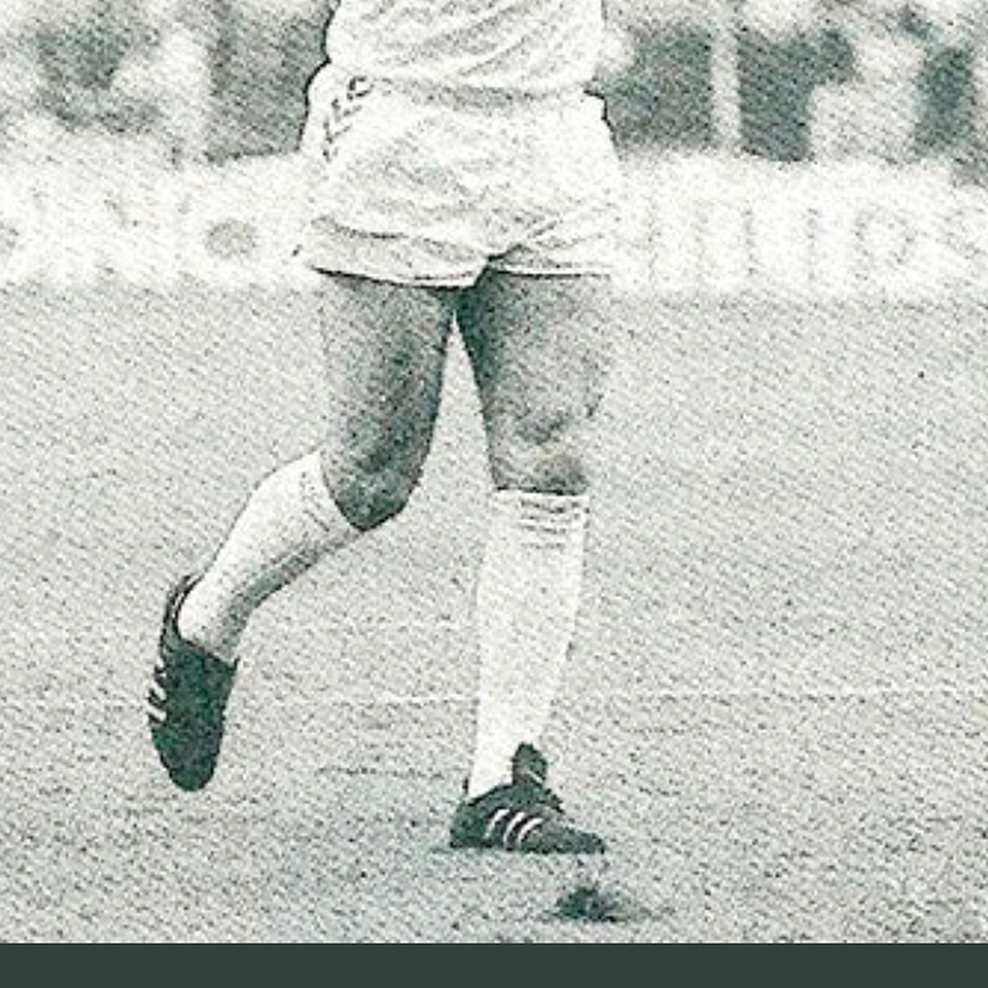 Camiseta de Juanito 1986/1987, con el 16 dado que el 7 lo llevaba el buitre 3