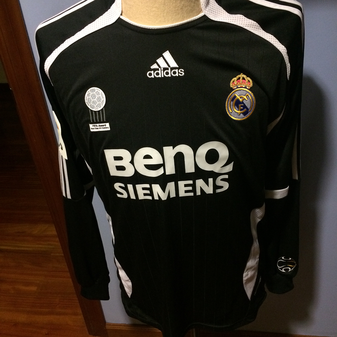 Camiseta Match de utilleria del Real Madrid, del Rey de las bicicletas Robinho