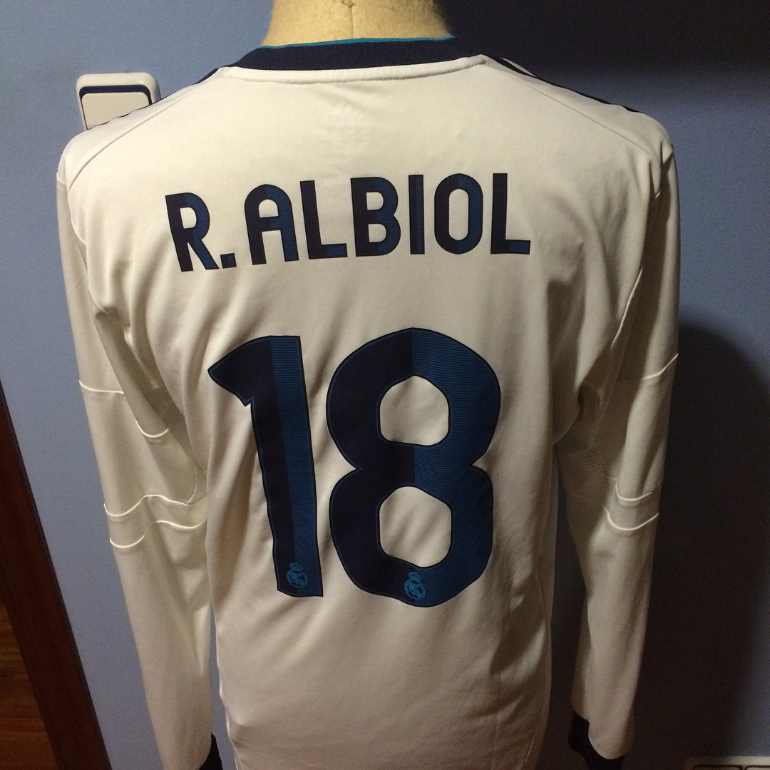 Camiseta Match Worn de Raúl Albiol, utilizada en la Jornada 31 en la Catedral 3