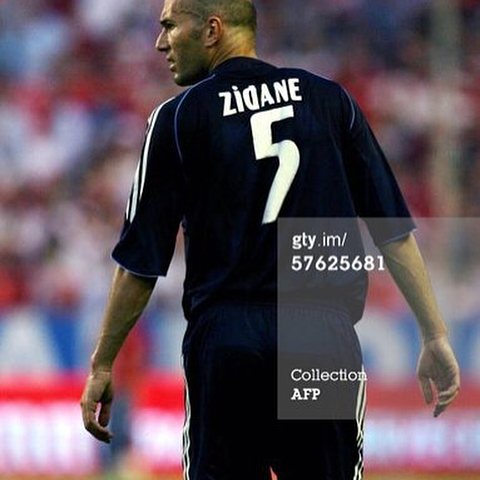 Camiseta Match Worn de uno de los mejores jugadores de la historia del fútbol, una de las mejores joyas del humilde m... 5