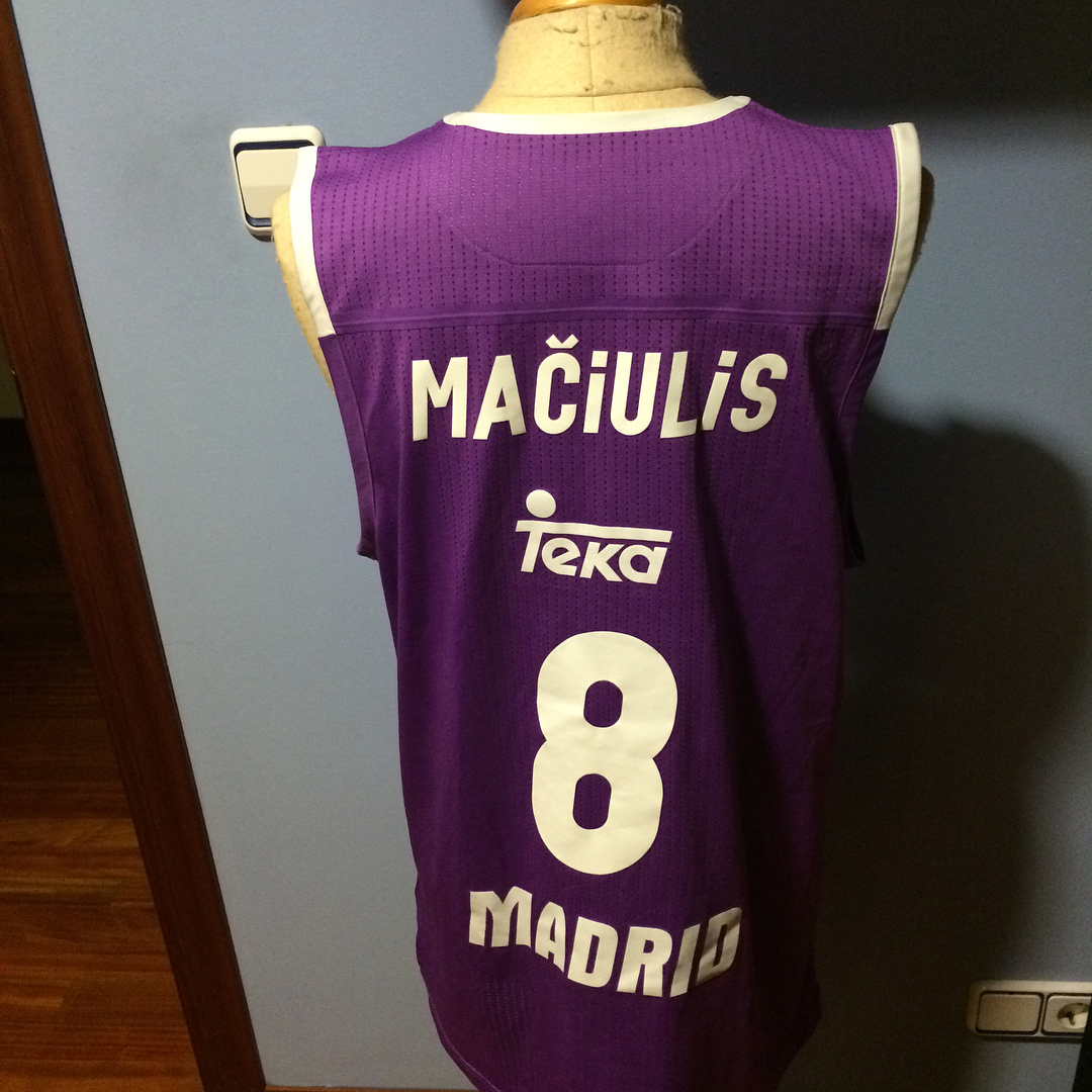 Camiseta Match Worn utilizada por Maciulis en la Mano de Elías ante Macabbi en Euroliga 2