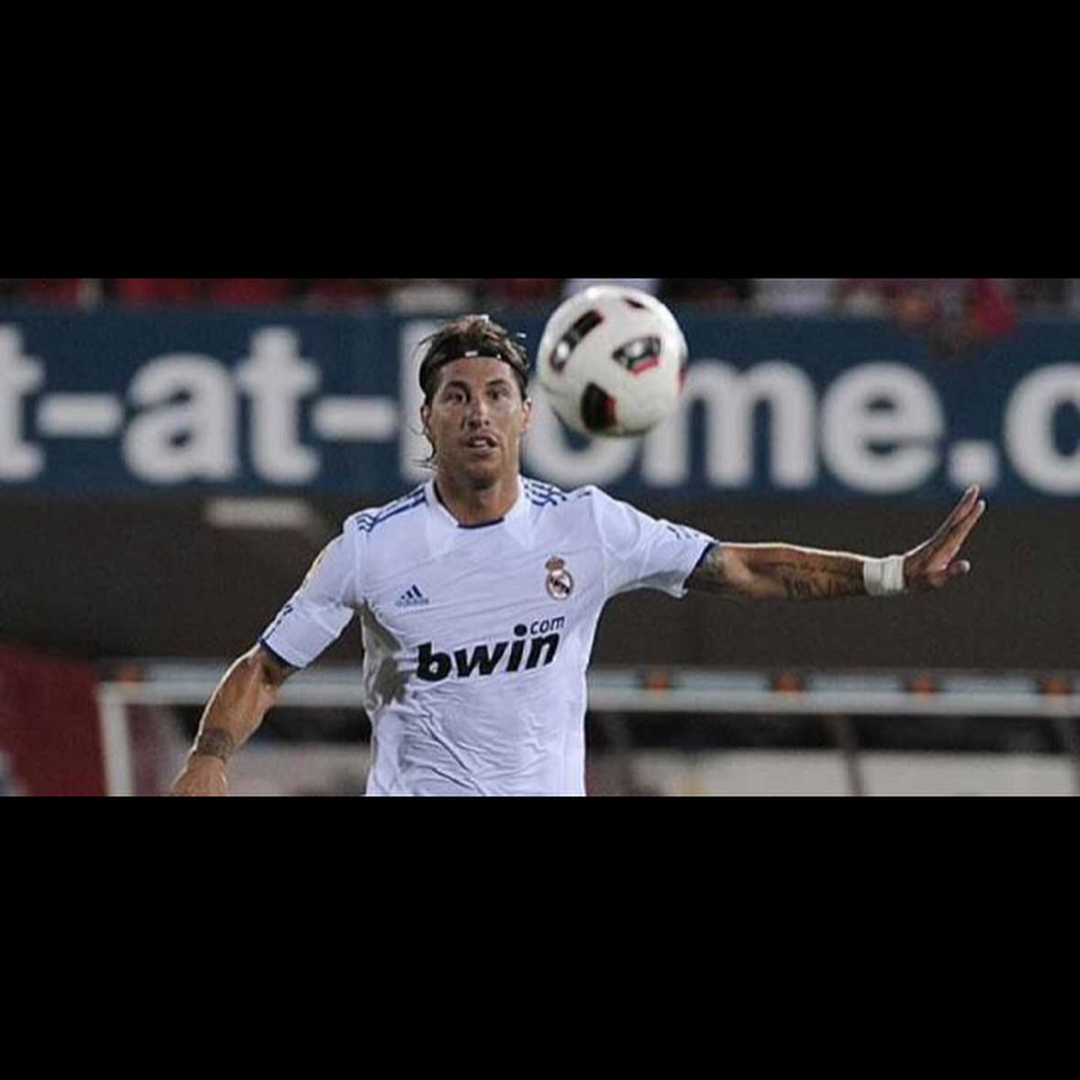 Camiseta Match de Ramos utilizada en la primera jornada de liga en Mallorca en el primer partido de la era Mourinho 4