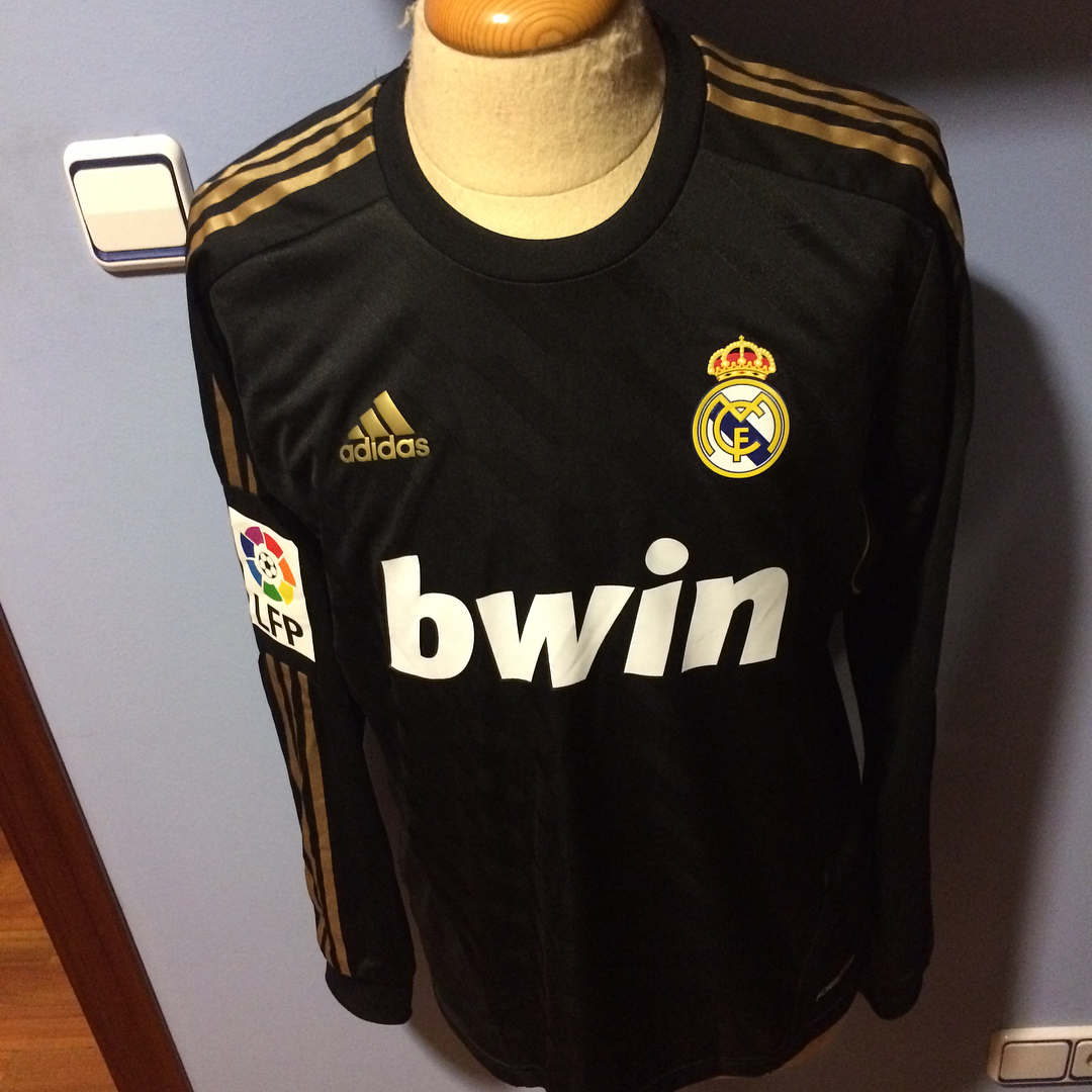 Camiseta Match Worn temporada 2011/2012 de Ricardo Carvalho, partido Zaragoza Real Madrid