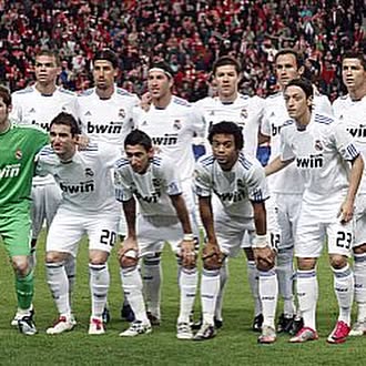 Camiseta Match Worn utilizada por el pipa Higuaín en la jornada 8 contra el Racing de Santander temporada 2010/2011 7