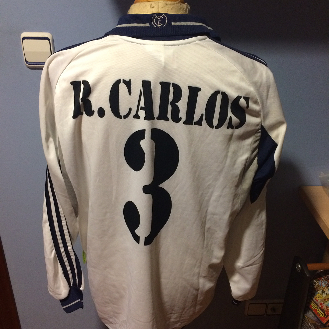 Camiseta Match Worn utilizada por Roberto Carlos jornada 23 Real Madrid Racing de Santander temporada 2000/2001 breve... 2