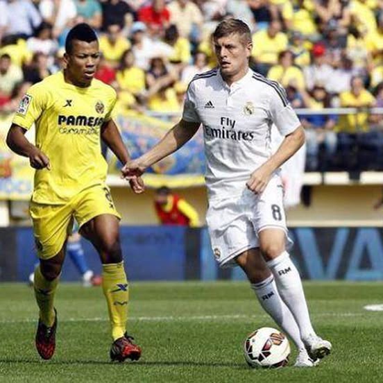 Camiseta Match Worn usada por el astro alemán en el Madrigal jornada 6 de la temporada 2014/2015 5