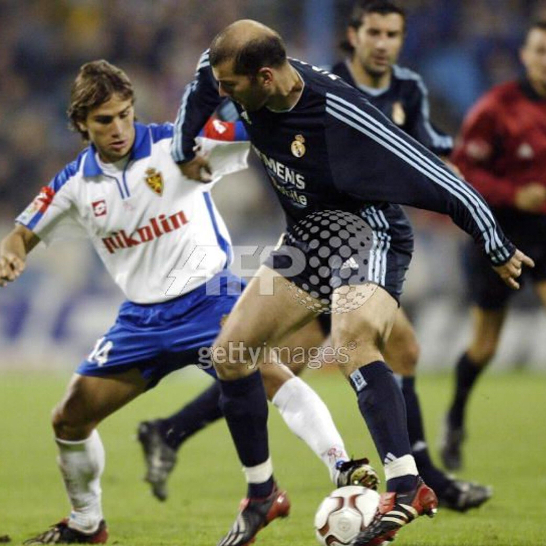 Una de las mejores camisetas de la colección Camiseta usada Match Worn por el mago Zidane en la jornada 9 en la Romar... 4