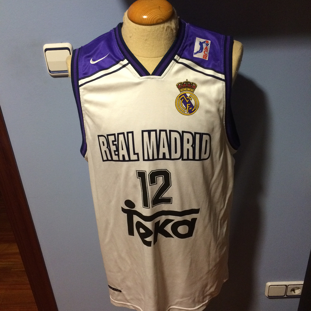 Camiseta Match Worn temporada 1998/1999 del mito del Real Madrid D