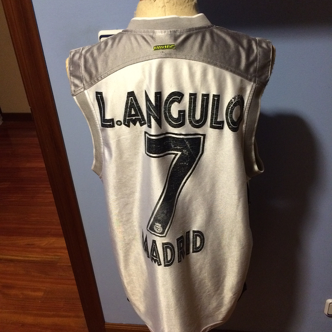 Camiseta Match Worn utilizada por el gran Lucio Angulo en la temporada 2000/2001 2