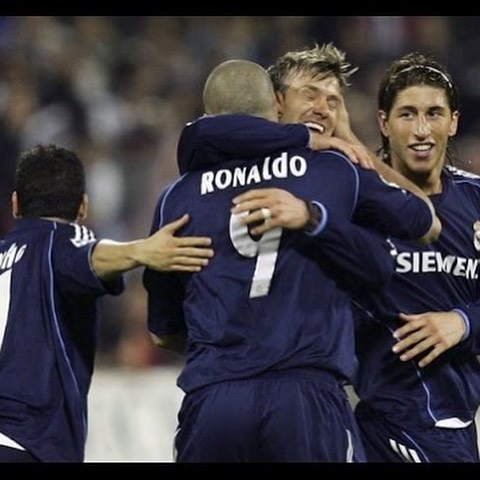 Espacio del #museomerengue dedicado o fenómeno Ronaldo con camiseta Match Worn de liga Zaragoza Real Madrid temporada... 5