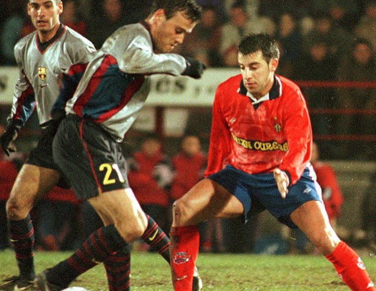 Todo no va ser el Real Madrid, camiseta histórica del Cd Ourense usada por Txema en la eliminatoria de Copa del Rey c... 3
