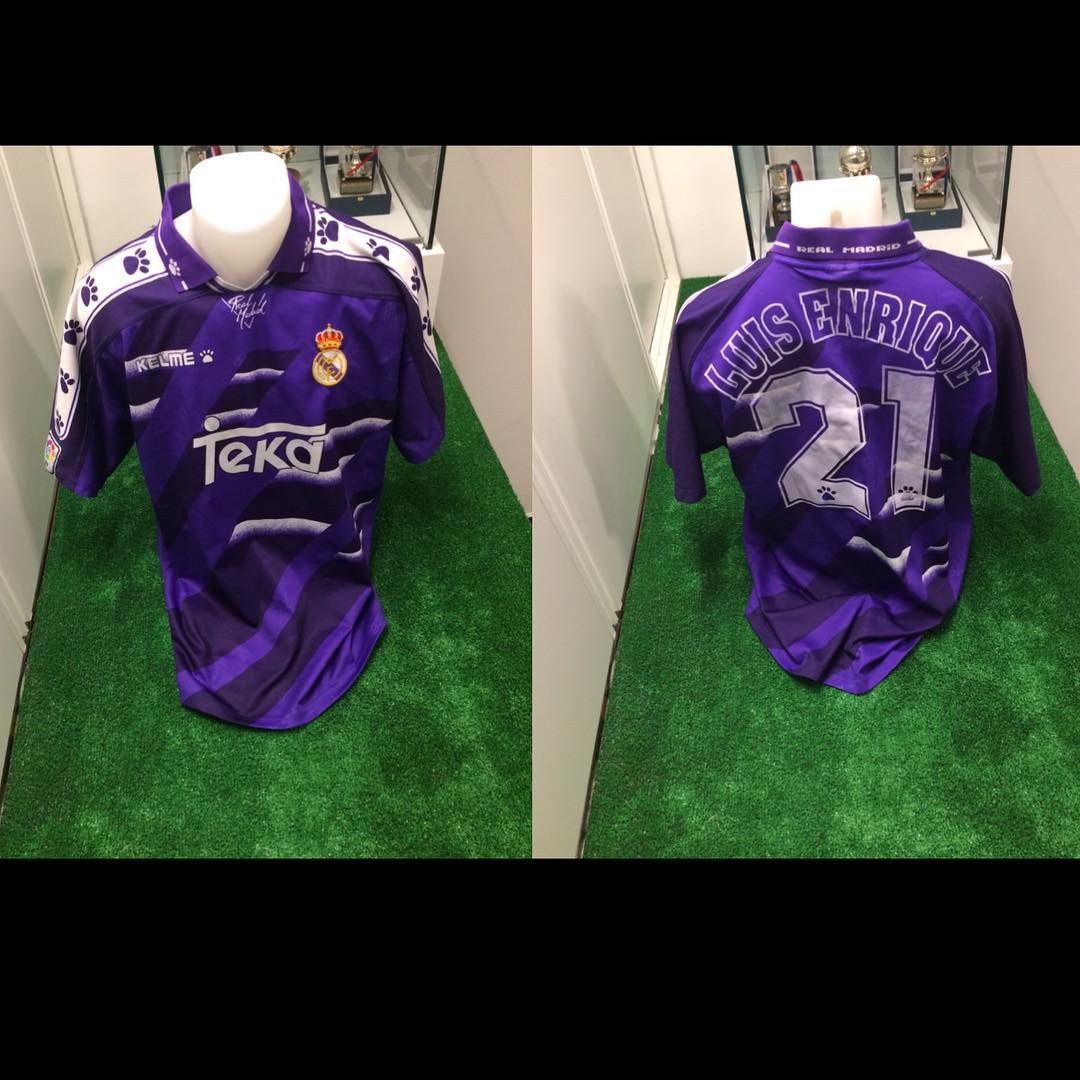 Camiseta Match worn utilizada por Luis Enrique en la jornada 36 de liga en un Sevilla 0 Real Madrid 1