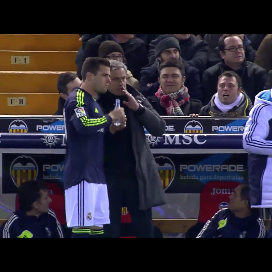 Camiseta utilizada Match worn por Nacho en la vuelta de los cuartos de final de la copa del rey 2012/2013, Valencia 1... 2
