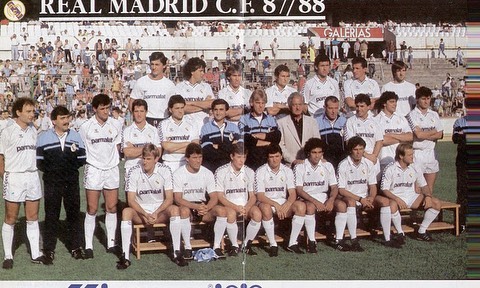 Camisetas Match usadas por Maceda, Santillana, Sanchís y Buyo de la temporada 1987/1988, año en que la quinta del bui... 2