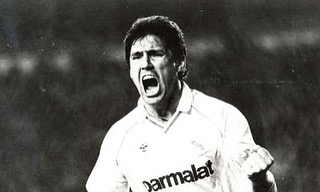 Camisetas Match usadas por Maceda, Santillana, Sanchís y Buyo de la temporada 1987/1988, año en que la quinta del bui... 4