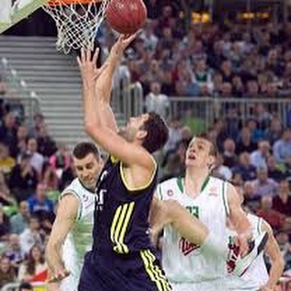 Camiseta usada match Worn por el gran @m_slaughter44 en el partido de Euroliga contra el Olimpia de Ljubljana en la t... 4