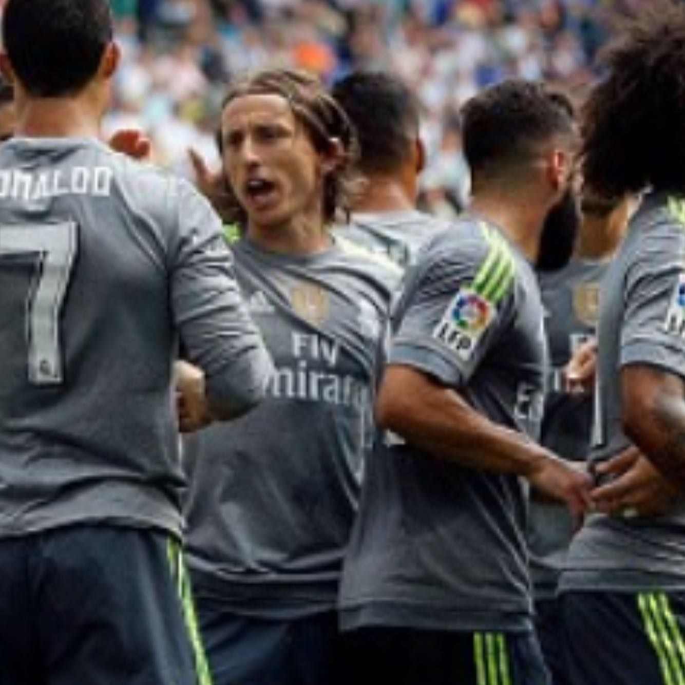 Camiseta usada por el gran @lukamodric10 en el campo del Español donde el Madrid ganó 0 a 6 2