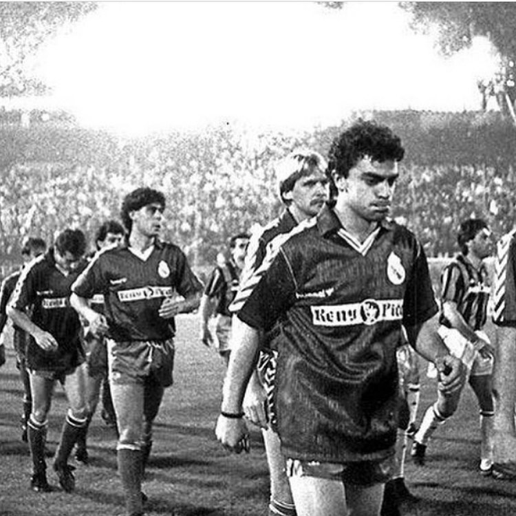 Camiseta Match worn usada por chendo en la temporada 1989/1990 en varios partidos uno de ellos el 2 a 0 ante el gran ... 3