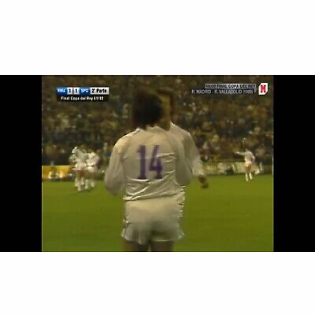 Camiseta Match usada por ángel en la final de copa contra el Sporting de Gijón en la final de 1982 3