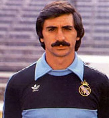 Camiseta y sudadera regalada por el gran Miguel Ángel uno de los dos Orensanos que vistieron la camiseta Del Real Madrid 3
