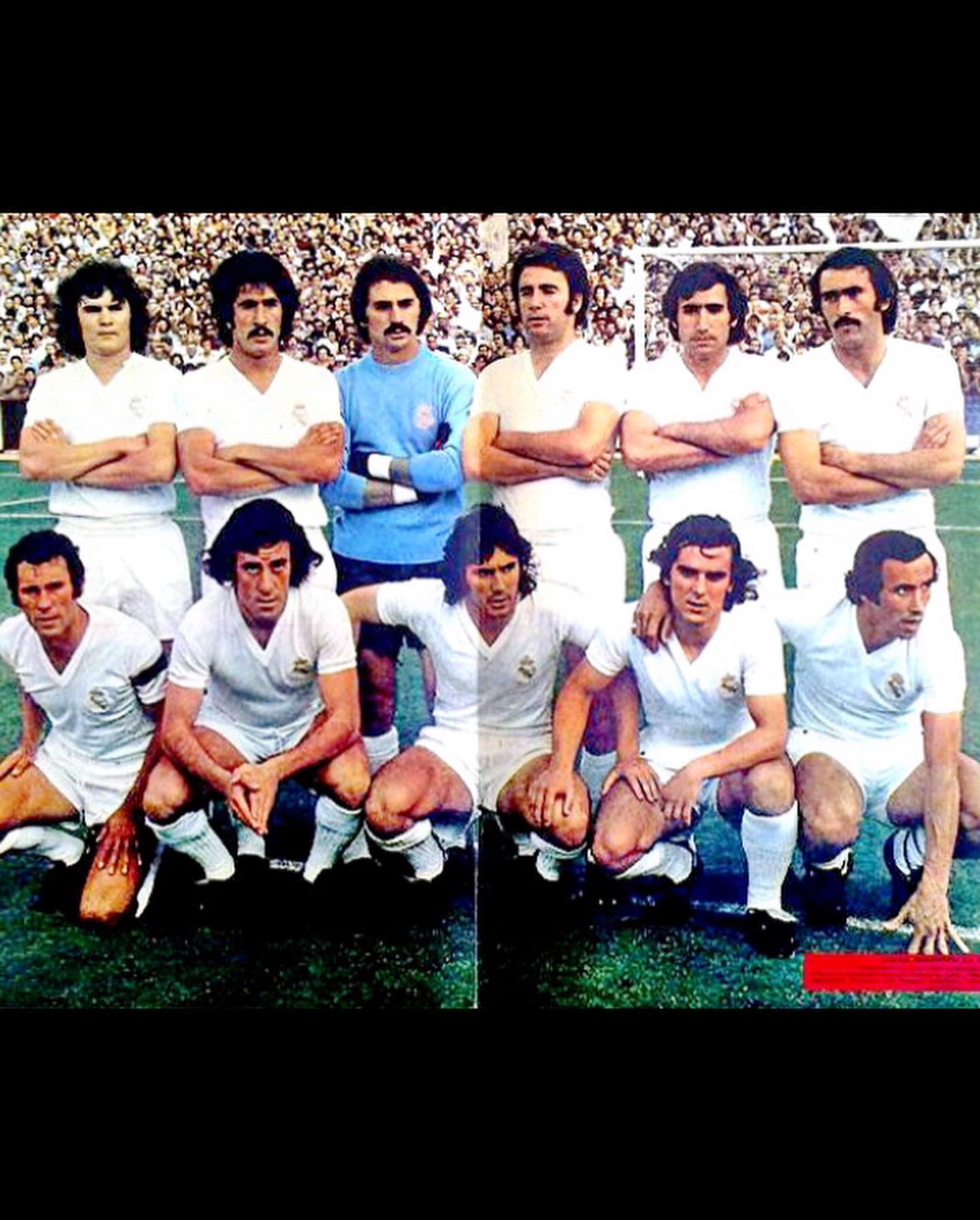 Copa del generalísimo 1975 trofeo y zamarra de la última copa antes de denominarse copa del rey 2