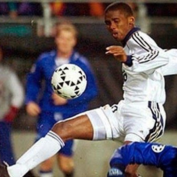 Hoy vamos dedicar un espacio a un gran jugador que debió hacer carrera en el Real Madrid