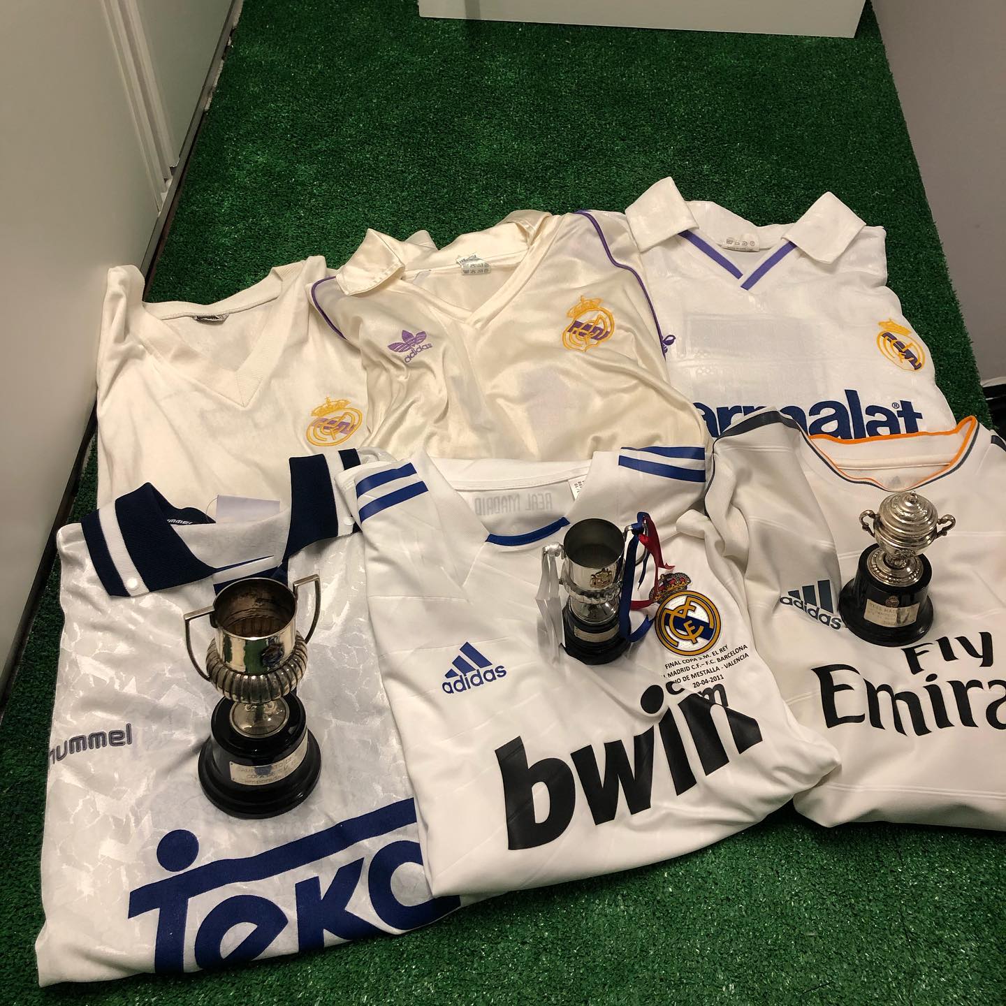 Las zamarras de las últimas 6 copas del Rey conquistadas por el club blanco un repaso por la historia Del Real Madrid