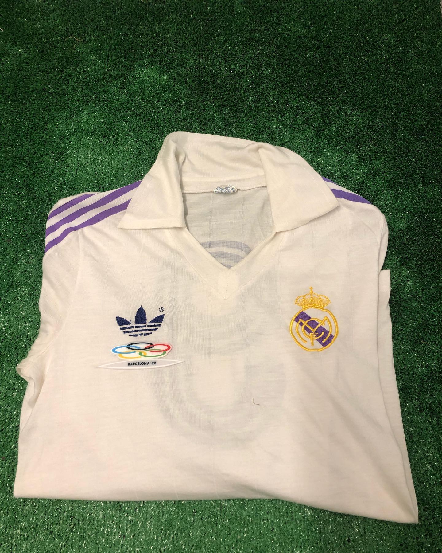 Camiseta con la Publicidad de los Juegos Olímpicos usada en Manga larga contra el equipo Ruso de Odessa en 16avos de ...